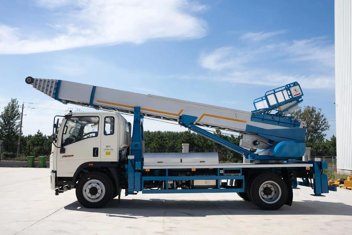 阳原县云梯上料车租赁费用