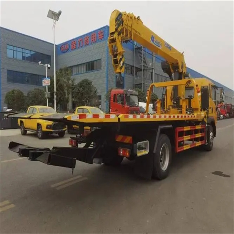 阳原县附近小随车吊出租电话，轻松解决搬运烦恼