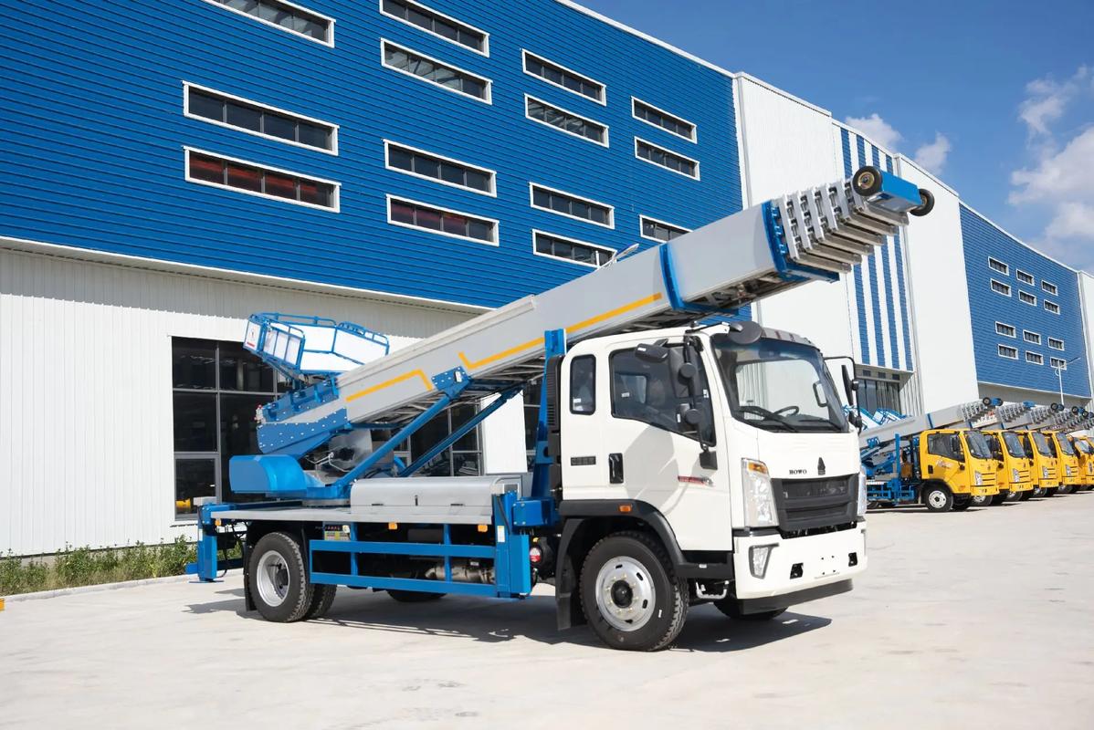 阳原县出租云梯车高空作业车 建筑垃圾搬运